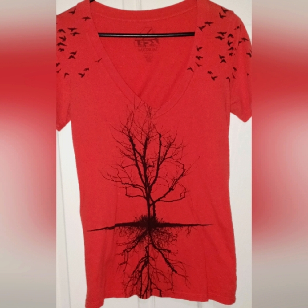 🛼LIRA graphic v-neck T